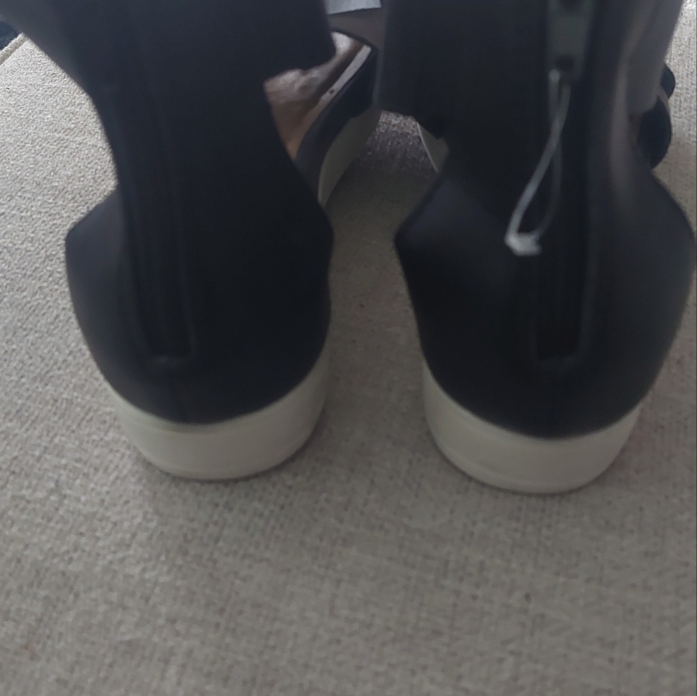 Universal Thread Black Wedge Sandals - image 3